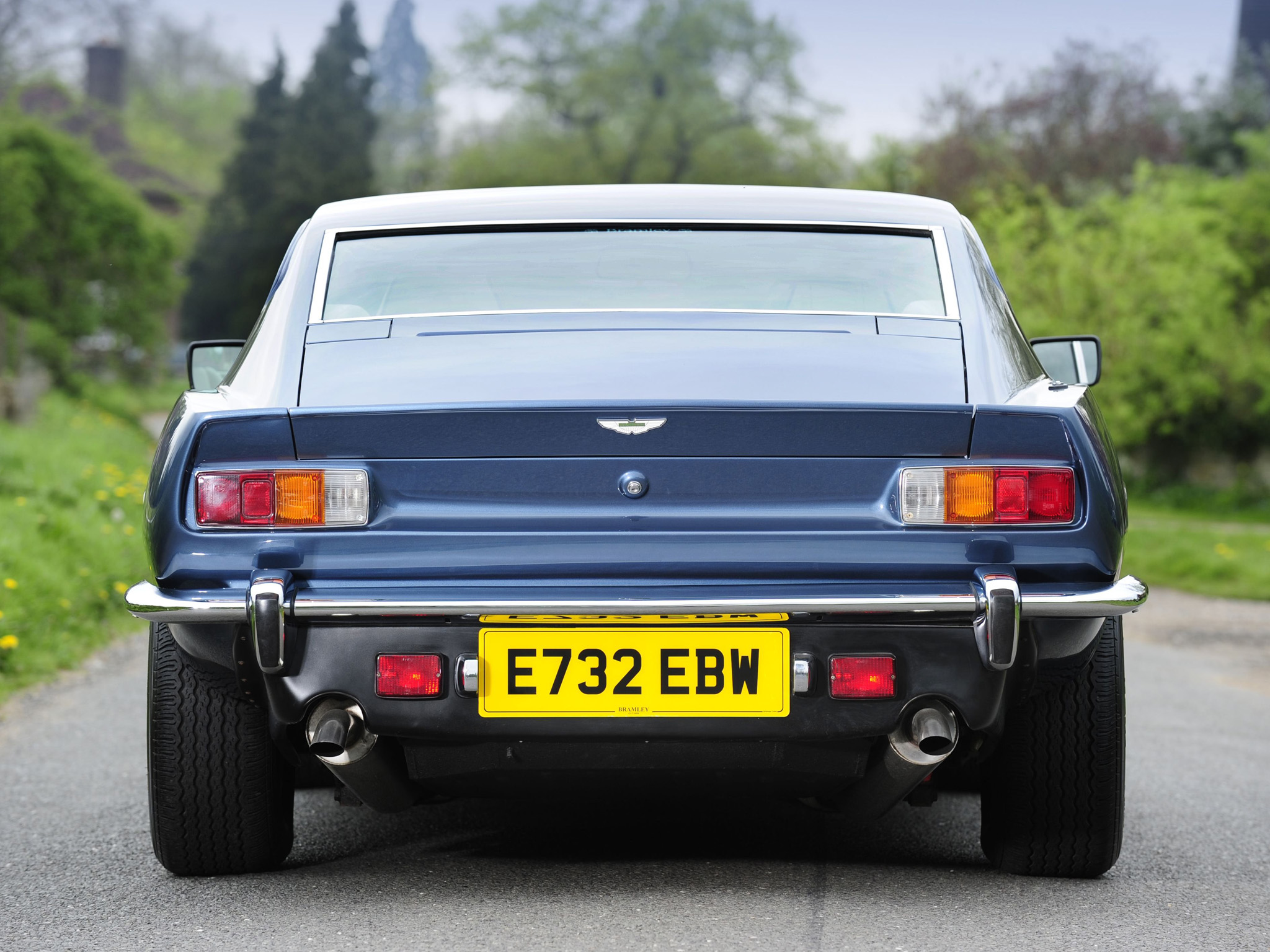 Aston Martin V8 (Automatic)